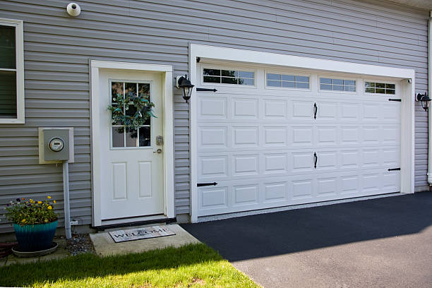 24/7 Emergency Garage Door Panel Replacement experts in Rosedale, WA